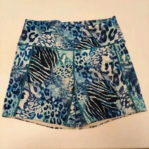 Constantly Varied Gear Medium Blue Mixed Animal Print Active Shorts Yoga Gym